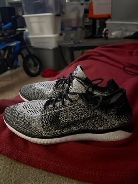 Nike Flyknit Running Shoes ( Oreo )